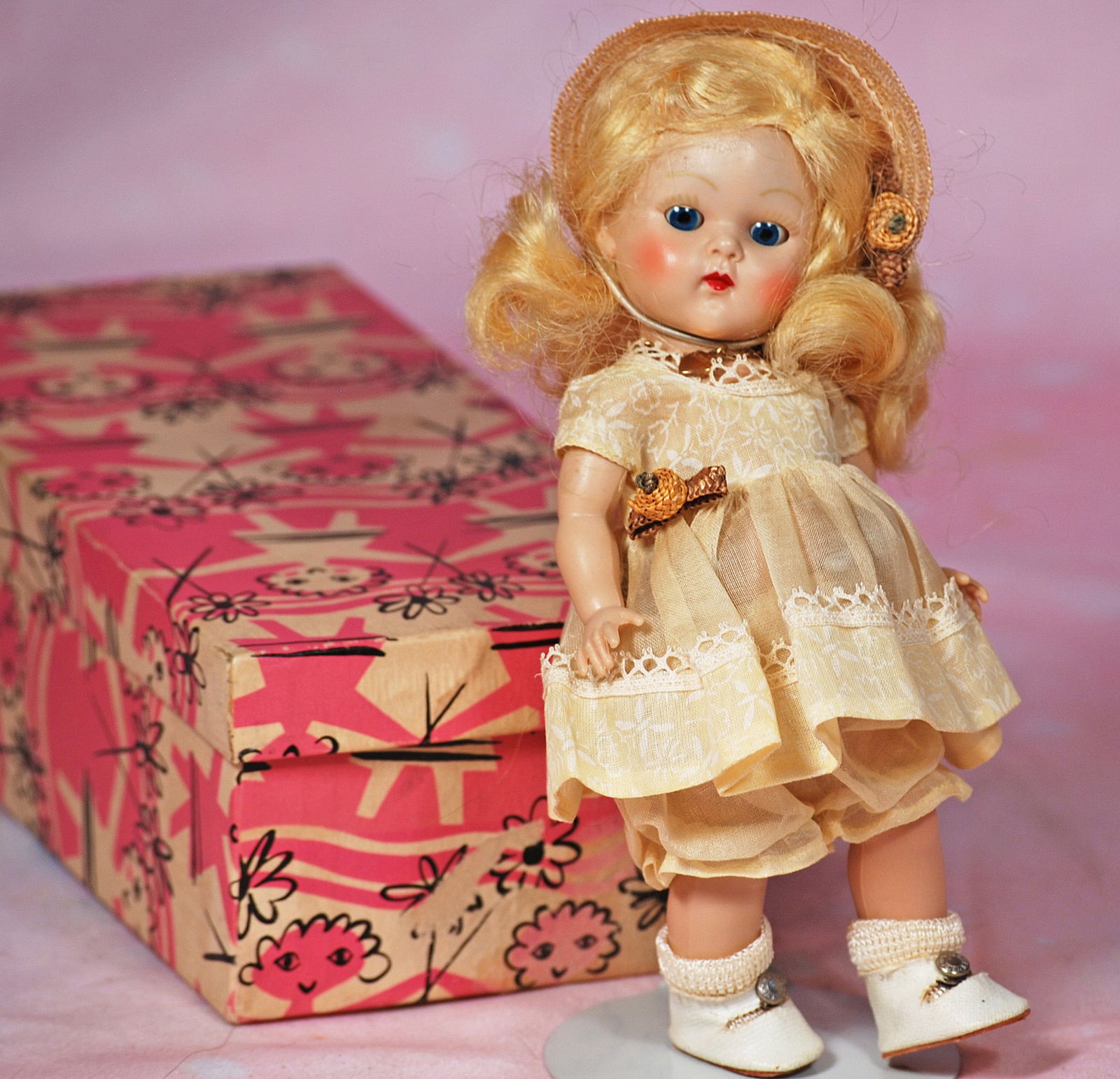 PAINTED-LASH VOGUE GINNY TINY MISS (1 of 1)