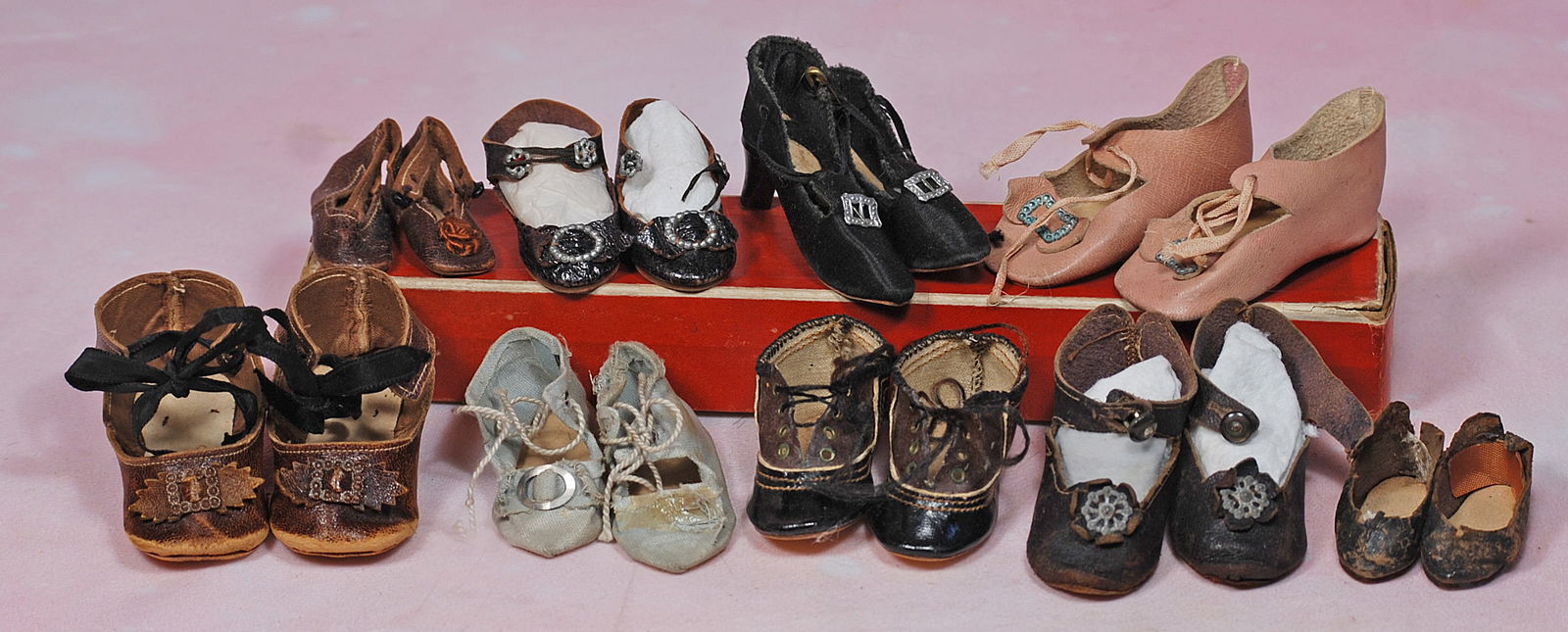 NINE PAIRS OF DOLL SHOES (1 of 1)