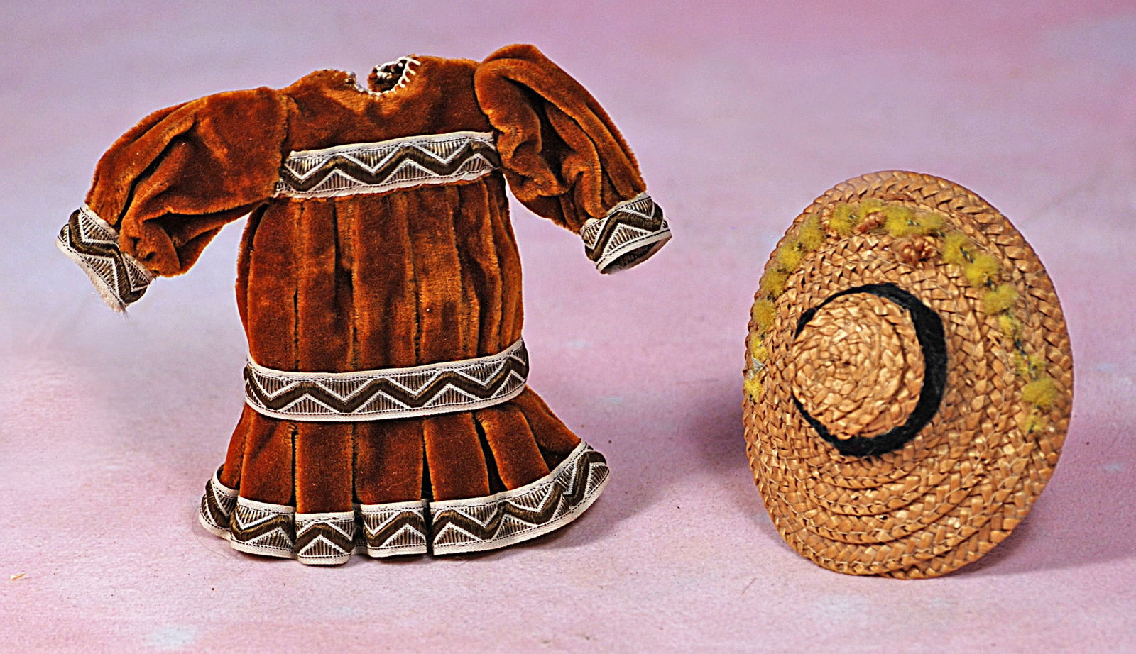 DRESS AND BONNET FOR TINY DOLLS. (1 of 1)