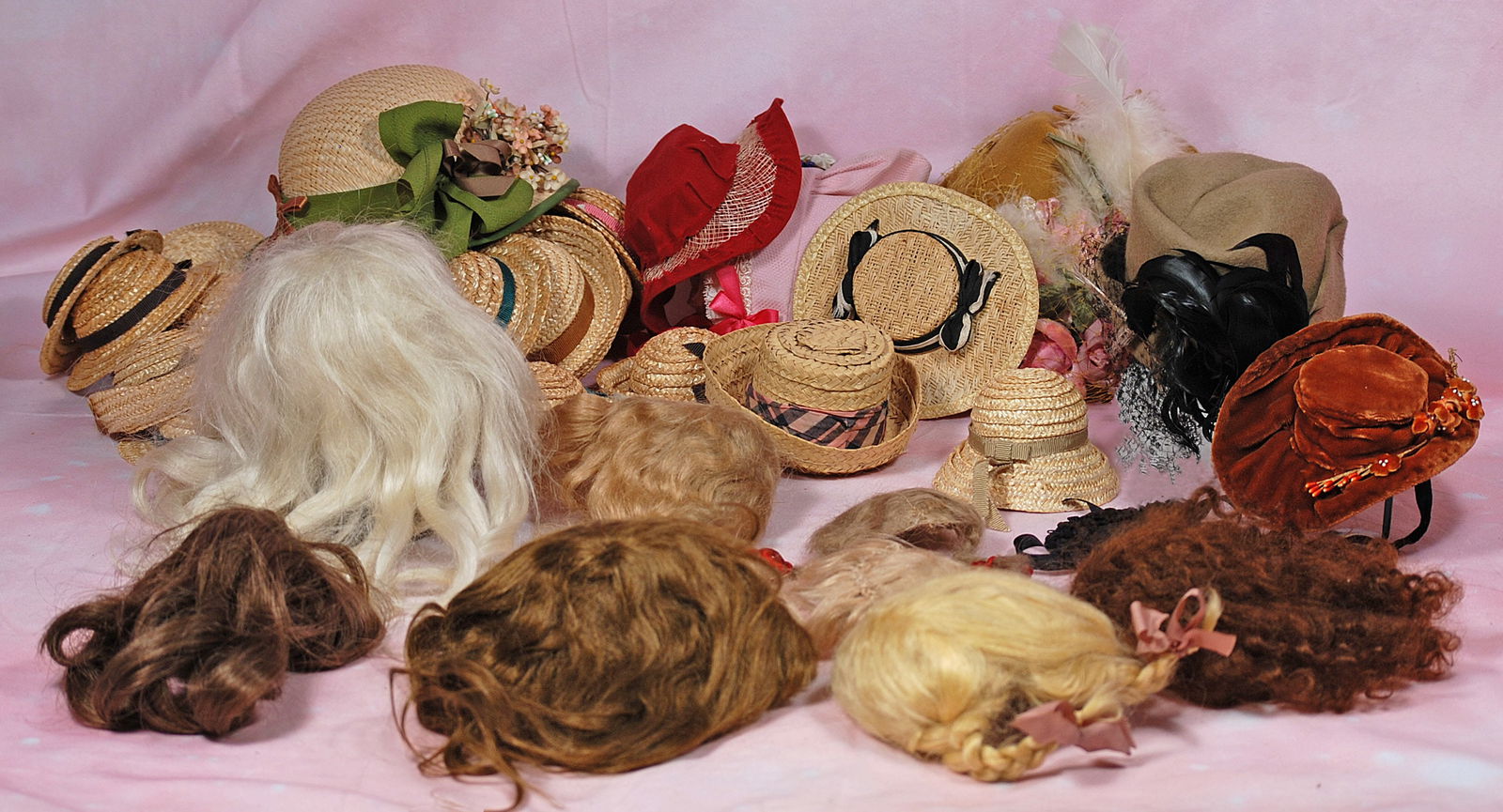 LOT OF DOLL WIGS AND DOLL BONNETS. (1 of 1)