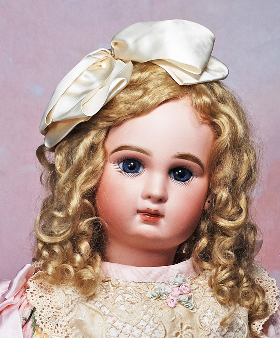VERY LOVELY FRENCH BISQUE BEBE BY JUMEAU. (1 of 2)