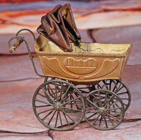 GERMAN TINPLATE CARRIAGE BY MAERKLIN