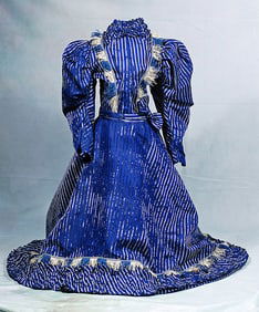 ANTIQUE BLUE SILK TWO PIECE LADY GOWN