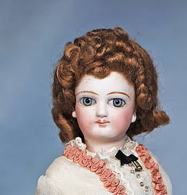 PETITE FRENCH BISQUE POUPEE BY GAULTHIER (1 of 2)