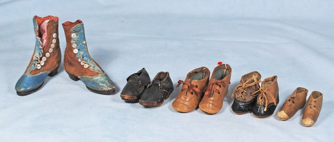FIVE PAIR OF DOLL SHOES