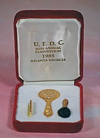 MINIATURE DRESSER SET