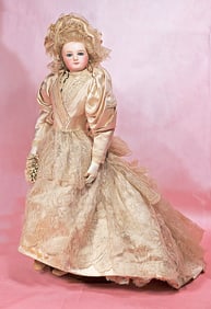 FRENCH BISQUE POUPEE IN BRIDAL GOWN BY JUMEAU