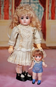 PETITE GERMAN BISQUE DOLL BY KAMMER AND REINHARDT