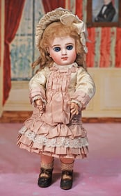 FRENCH BISQUE BEBE, SIZE 2, BY JUMEAU WITH SPLENDID EYES