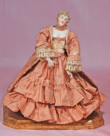 GERMAN PORCELAIN LADY WITH SCULPTED BROWN HAIR