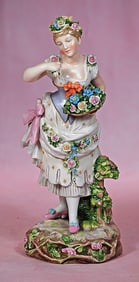 GERMAN PORCELAIN FIGURINE OF 18TH CENTURY LADY BY AELTESTE VOLKSTEDTER