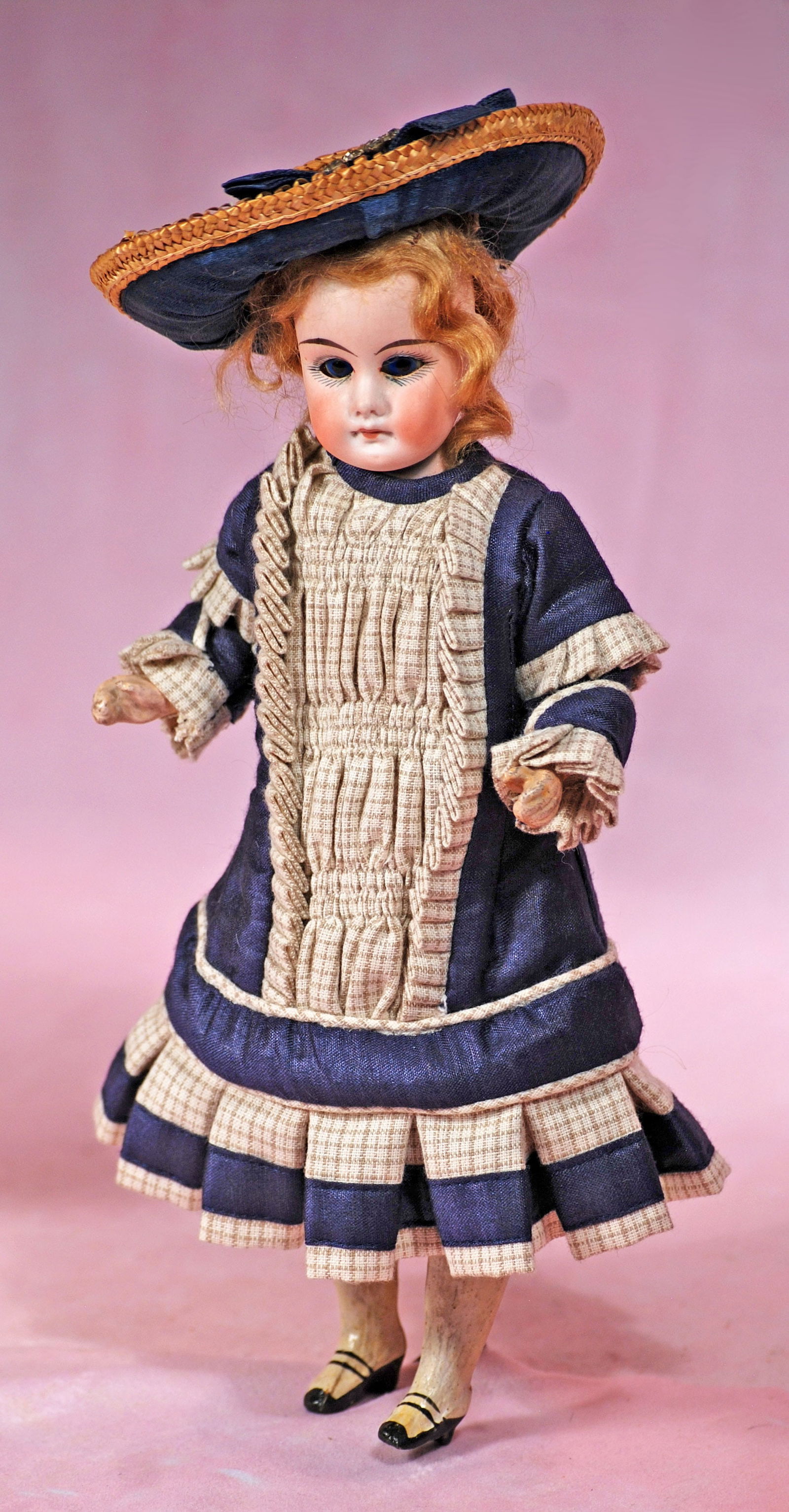 PETITE GERMAN BISQUE DOLL BY MYSTERY MAKER (1 of 1)