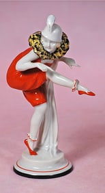 GERMAN PORCELAIN FLAPPER LADY BY GALLUBA AND HOFFMAN IN STYLIZED COSTUME