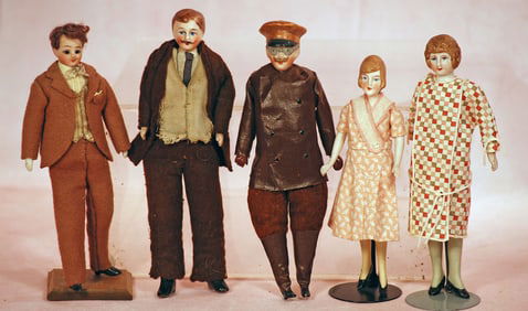 FIVE GERMAN BISQUE DOLLHOUSE DOLLS.