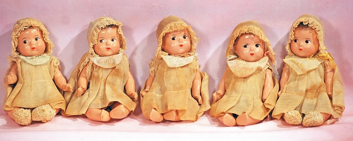 SET OF COMPOSITION DIONNE QUINTUPLET BABIES BY MADAME ALEXANDER.