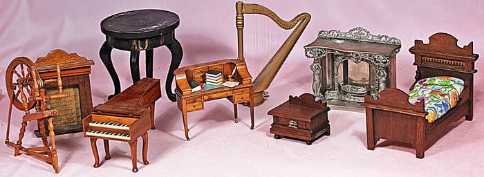 ASSORTED DOLLHOUSE FURNISHINGS