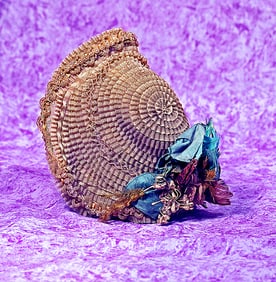 ANTIQUE DOLL BONNET.