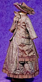 SILK GOWN AND BONNET FOR LADY DOLL.