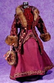 SILK AND VELVET FASHION GOWN.