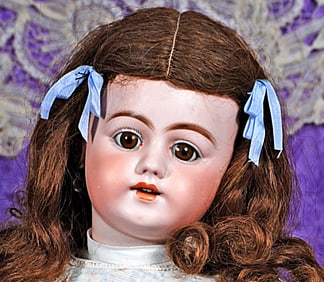 SIMON AND HALBIG BISQUE DOLL MODEL 1009
