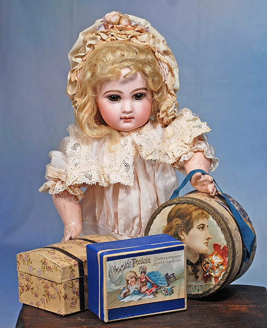 BEAUTIFUL E. J. BEBE, SIZE 6, BY EMILE JUMEAU: 14 ½. Marks: Depose E. 6 J. Bisque socket head, brown paperweight eyes, painted lashes, dark eyeliner, feathered and brushstroked brows, pierced ears, closed mouth, shaded and a