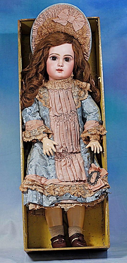 FRENCH BISQUE BEBE, SIZE 11, BY JUMEAU WITH ORIGINAL BOX (1 of 2)