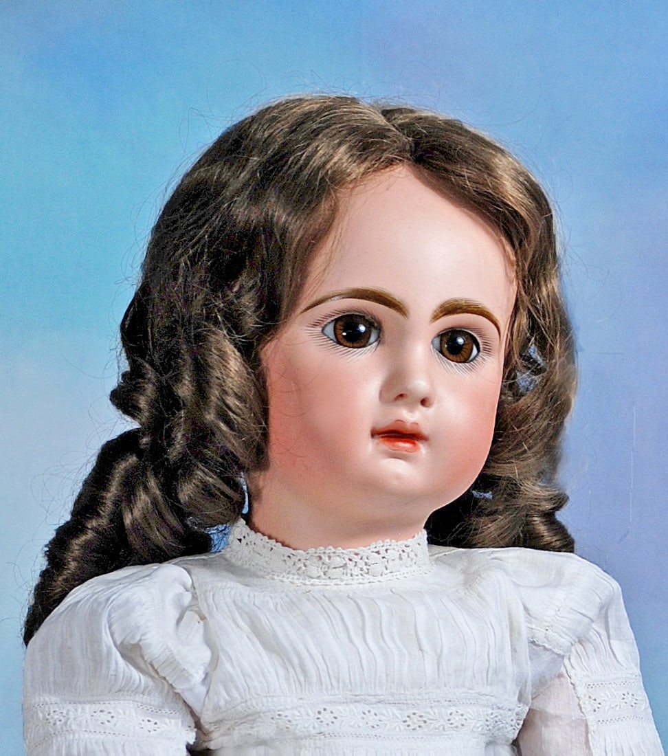 FRENCH BISQUE SLEEPING EYE MODEL BY JUMEAU.: 256. FRENCH BISQUE SLEEPING EYE MODEL BY JUMEAU. 25”. Marks: Jumeau Bte SGDG. Bisque socket head with inverted-T opening in back of head top accommodate sleep eyes mechanism which is missing; st