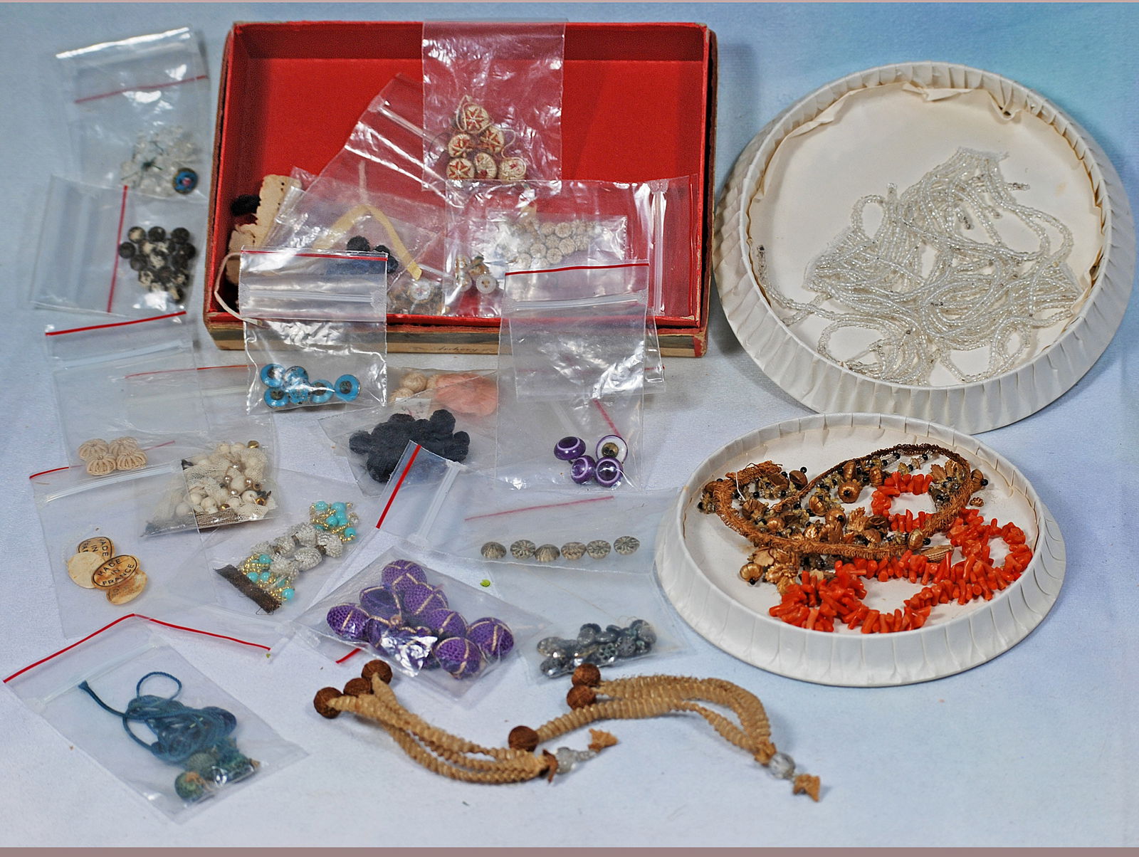 BOX OF ITEMS FOR ACCESSORIZING DOLL COSUTMES. (1 of 1)