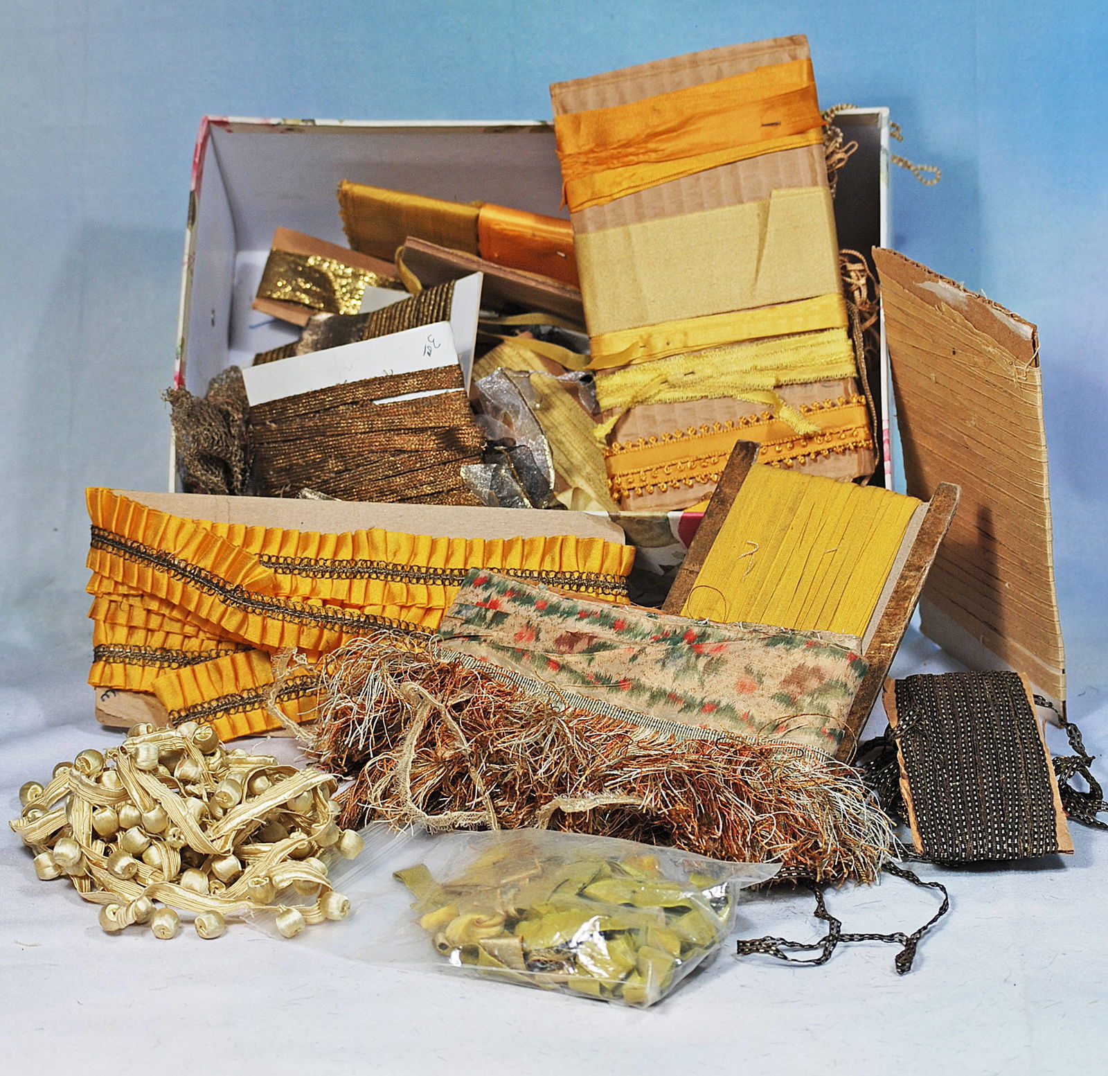 ASSORTMENT OF ANTIQUE TRIMS FOR DOLL COSTUMING (1 of 1)