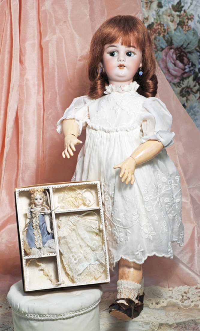BISQUE “TROUSSEAU FIN MIGNONNETTE” BY KATHY HANSEN.
