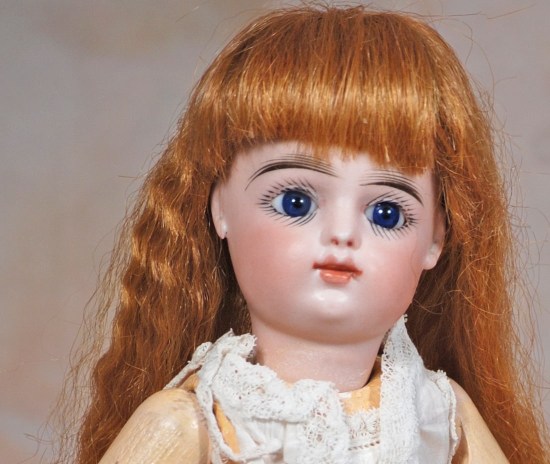 PETITE FRENCH BISQUE BEBE BY GAULTHIER. (1 of 2)