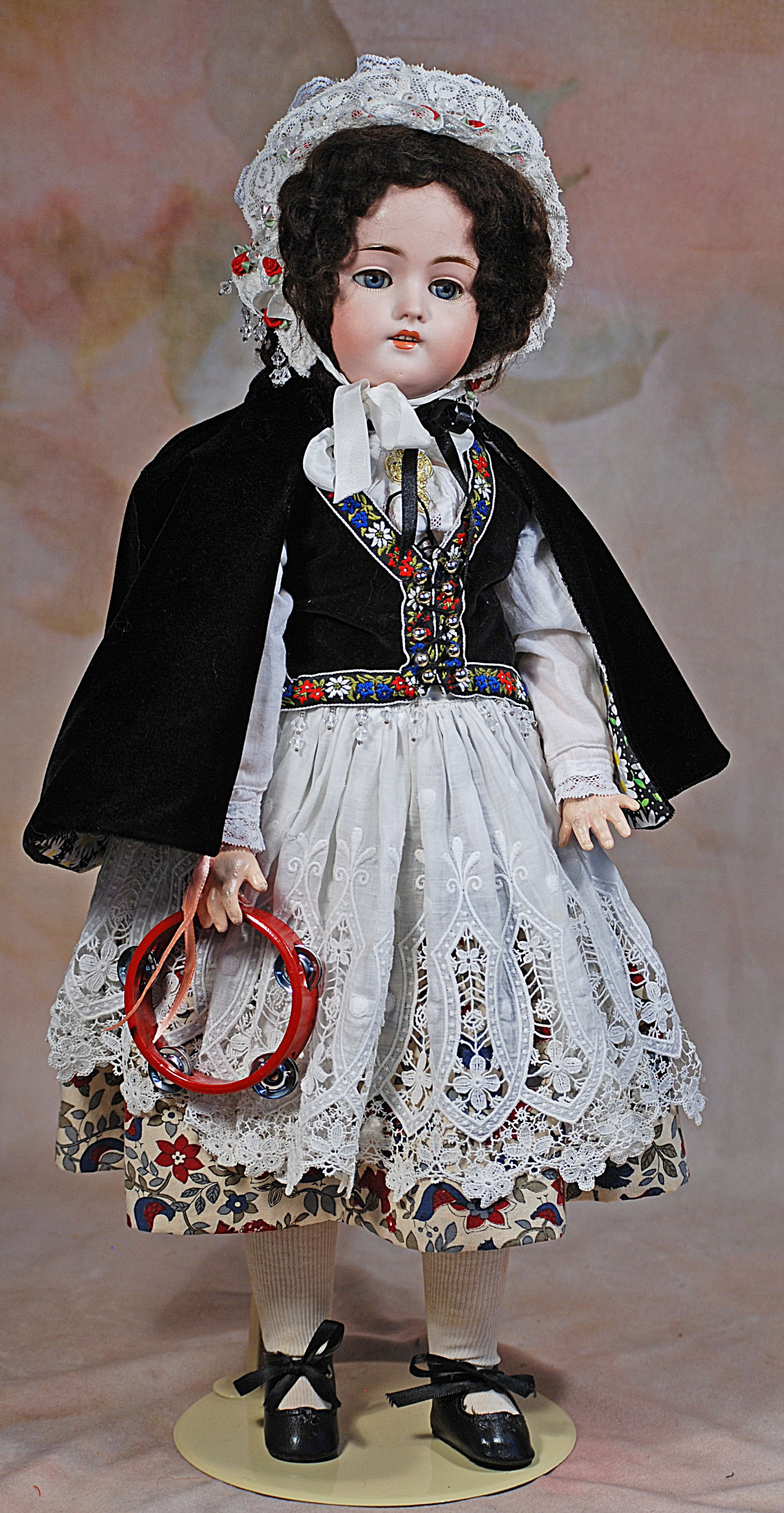 GERMAN BISQUE DOLL WITH SQUARE-CUT TEETH BY KESTNER (1 of 2)