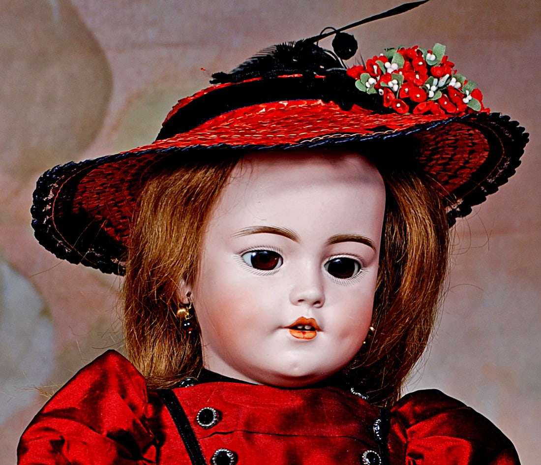 GERMAN BISQUE DOLL, MODEL 1279, BY SIMON AND HALBIG (1 of 2)