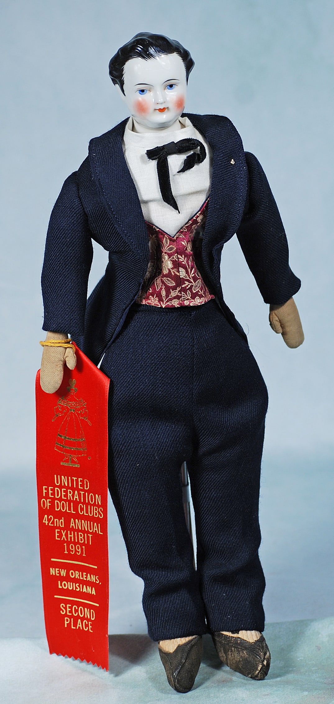 FINE GERMAN PORCELAIN DOLL AS GENTLEMAN (1 of 2)