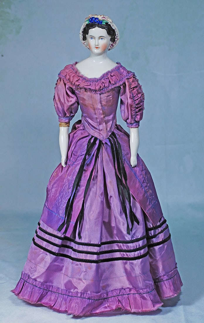 VERY BEAUTIFUL GERMAN PORCELAIN DOLL KNOWN AS GRAPE LADY (1 of 3)