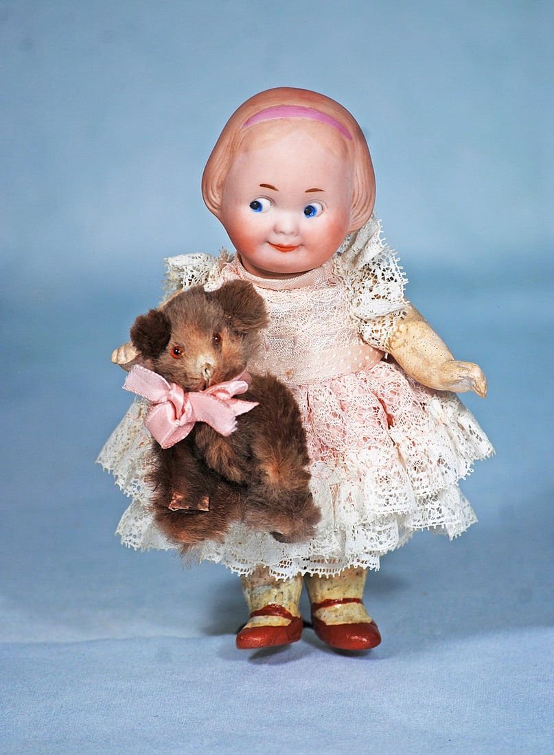 GERMAN BISQUE GOOGLY WITH PINK HEADBAND BY RECKNAGEL (1 of 1)