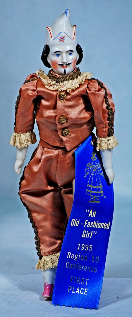 GERMAN PORCELAIN GENTLEMAN AS JESTER (1 of 2)