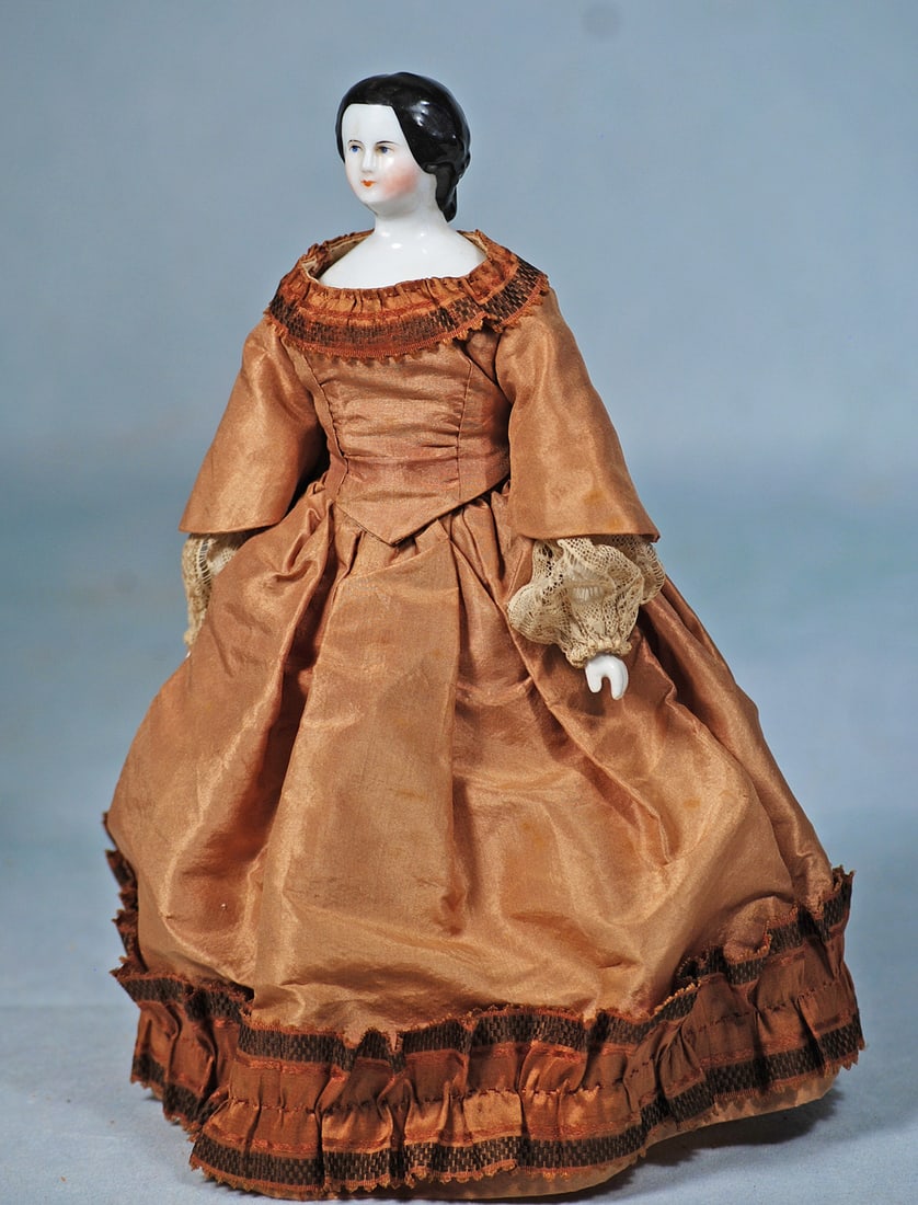 TINY GERMAN PORCELAIN LADY IN SILK GOWN (1 of 2)