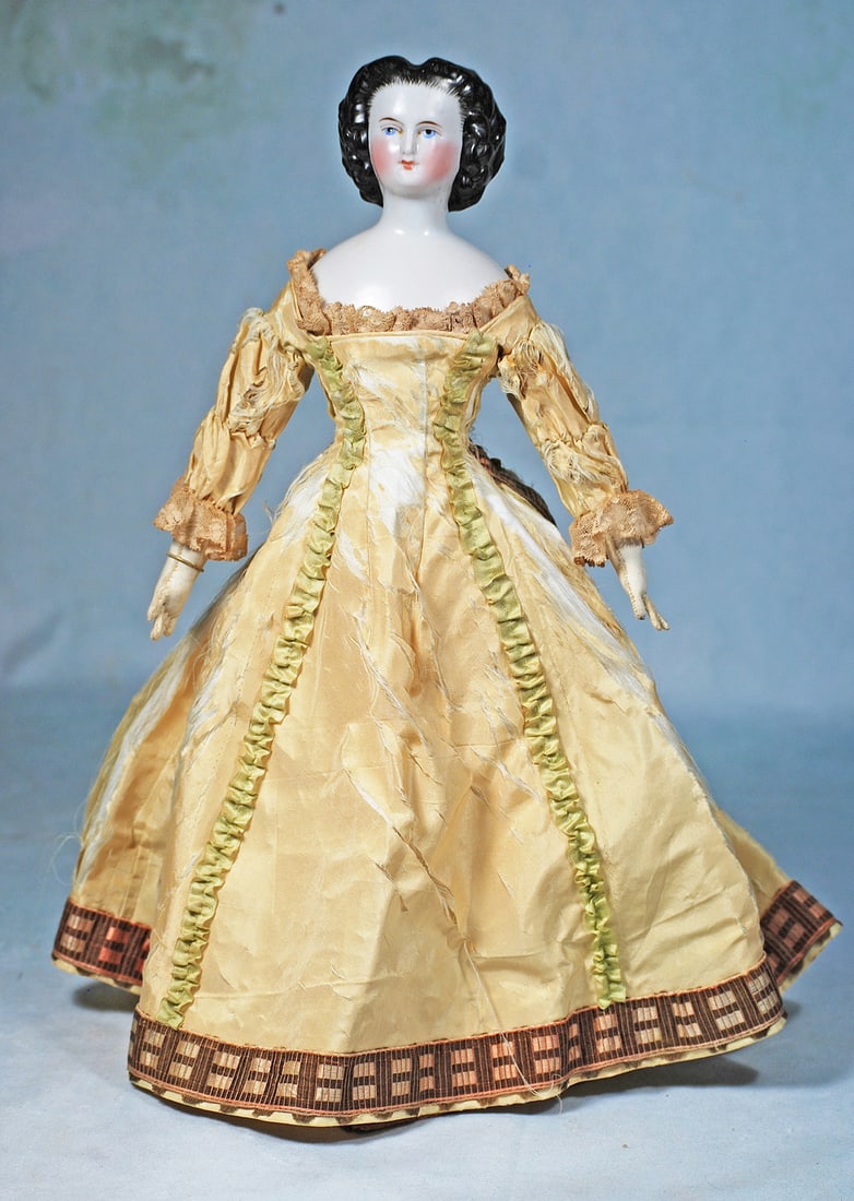 GERMAN PORCELAIN LADY WITH ELABORATE DETAILED COIFFURE (1 of 3)
