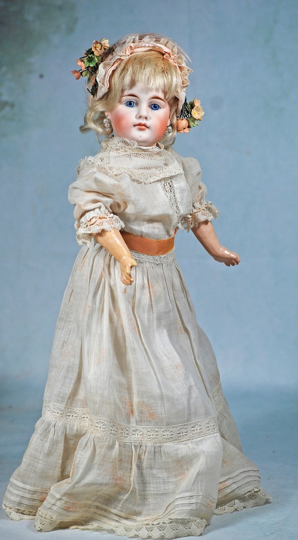GERMAN BISQUE CLOSED MOUTH BELTON-TYPE DOLL BY BAHR AND PROSCHILD (1 of 2)