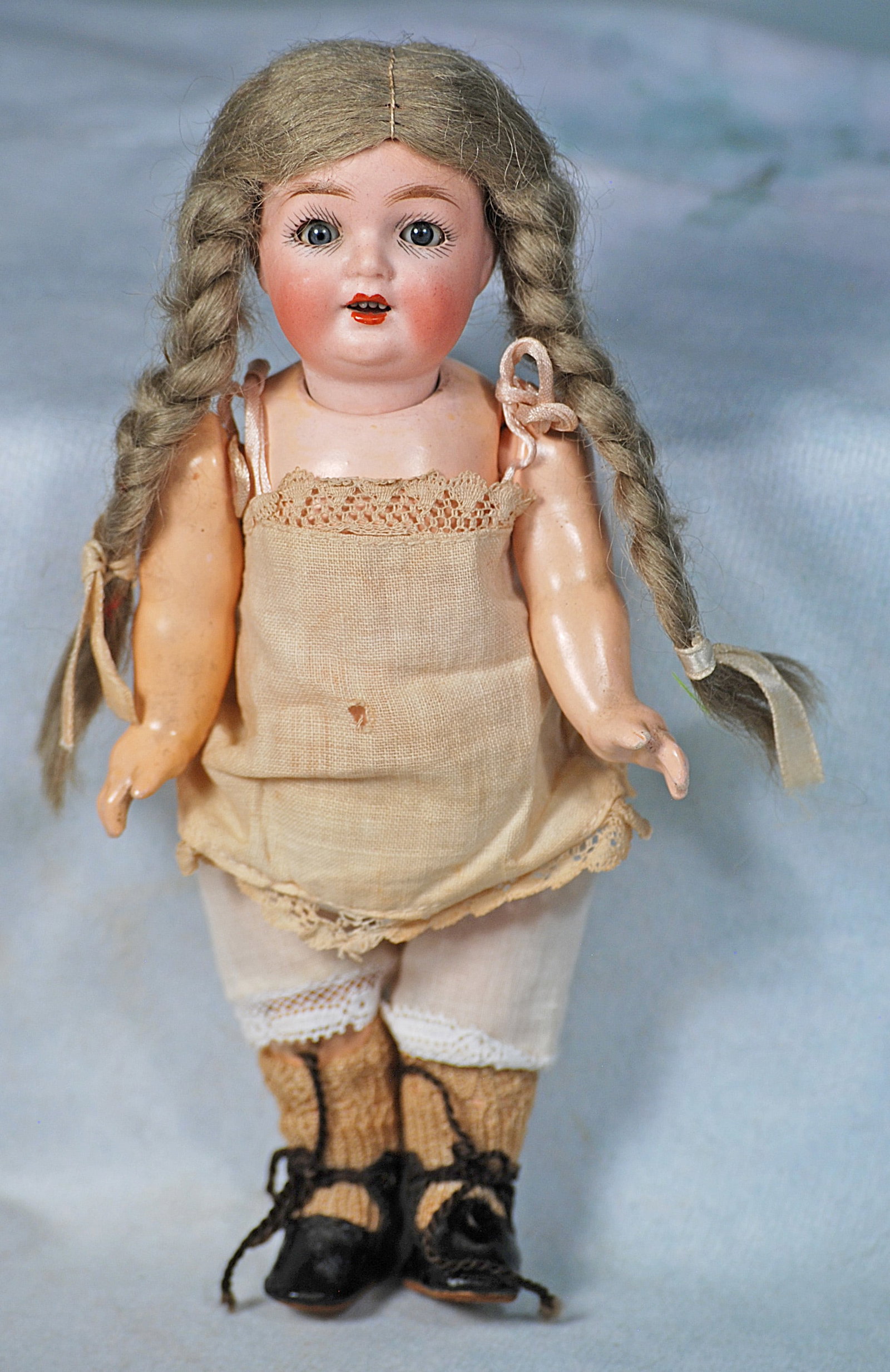 MINIATURE GERMAN BISQUE JDK 260 CHARACTER D0LL BY KESTNER (1 of 1)