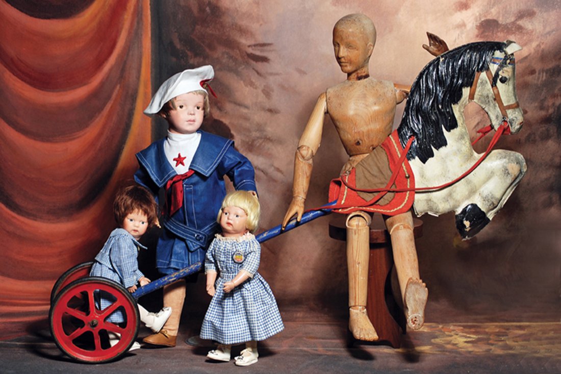 SCHOENHUT CHARACTER BOY 407 WEARING SAILOR SUIT.: SCHOENHUT CHARACTER BOY 407 WEARING SAILOR SUIT. Marks: Incised Schoenhut mark. 19”. All-wood with carved facial features, intaglio brown eyes, lightly feathered brows, closed mouth with full-shaped