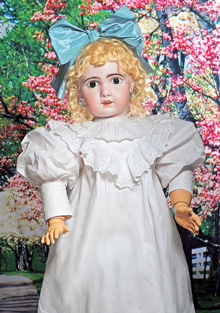 LOVELY LARGE FRENCH BISQUE JUMEAU BEBE. Marks: 1907 /: LOVELY LARGE FRENCH BISQUE JUMEAU BEBE. Marks: 1907 / 14 (incised); Tete Jumeau (red stamp). 31”. Bisque socket head, brown paperweight eyes, painted lashes, feathered and brushstroked brows, pierce