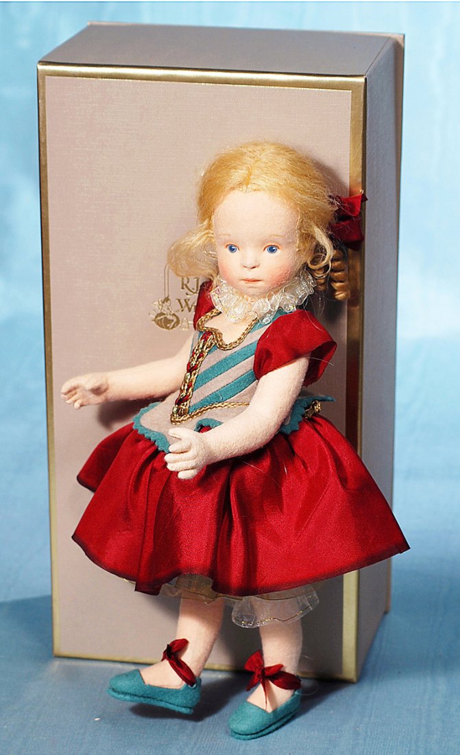 R. JOHN WRIGHT "MUSETTE CANDY CONTAINER" EXCLUSIVE: R. JOHN WRIGHT "MUSETTE CANDY CONTAINER" EXCLUSIVE EDITION. 12". All-felt, fully-jointed, painted features, blue eyes, closed mouth, blonde mohair wig, felt and silk costume, felt shoes with silk bows