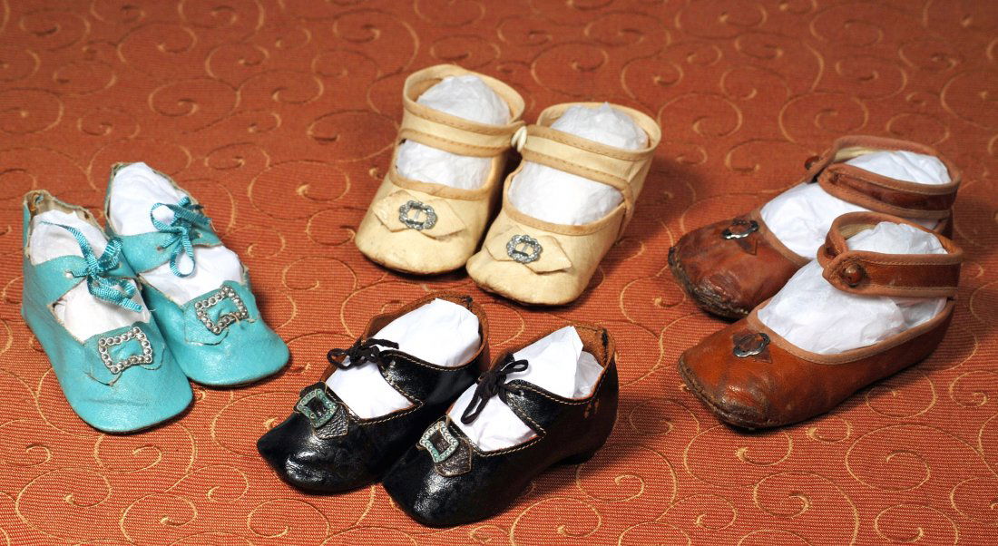 FOUR PAIR OF ANTIQUE DOLL SHOES