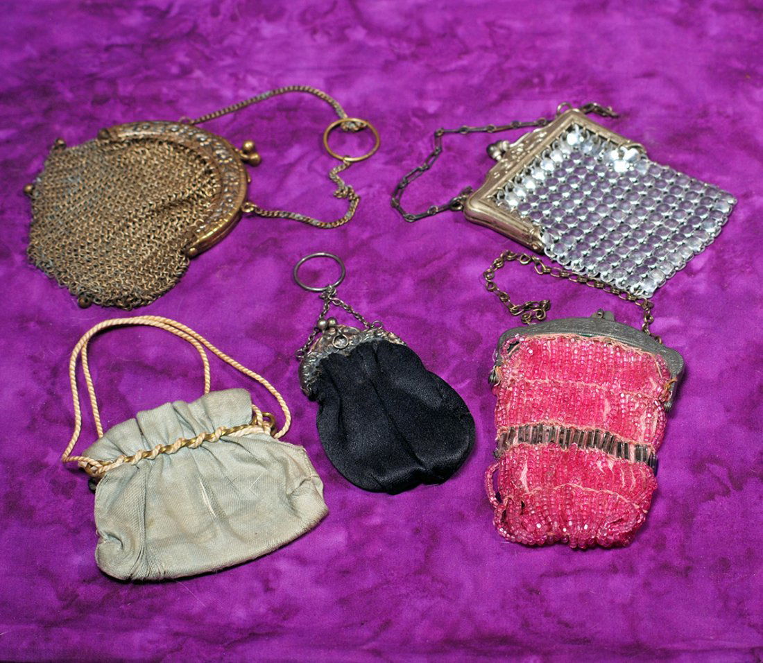 FIVE ANTIQUE DOLL PURSES. (1 of 1)