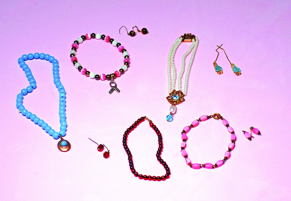 DOLL JEWELRY ACCESSORIES. Includes: pink bead necklace (1 of 1)