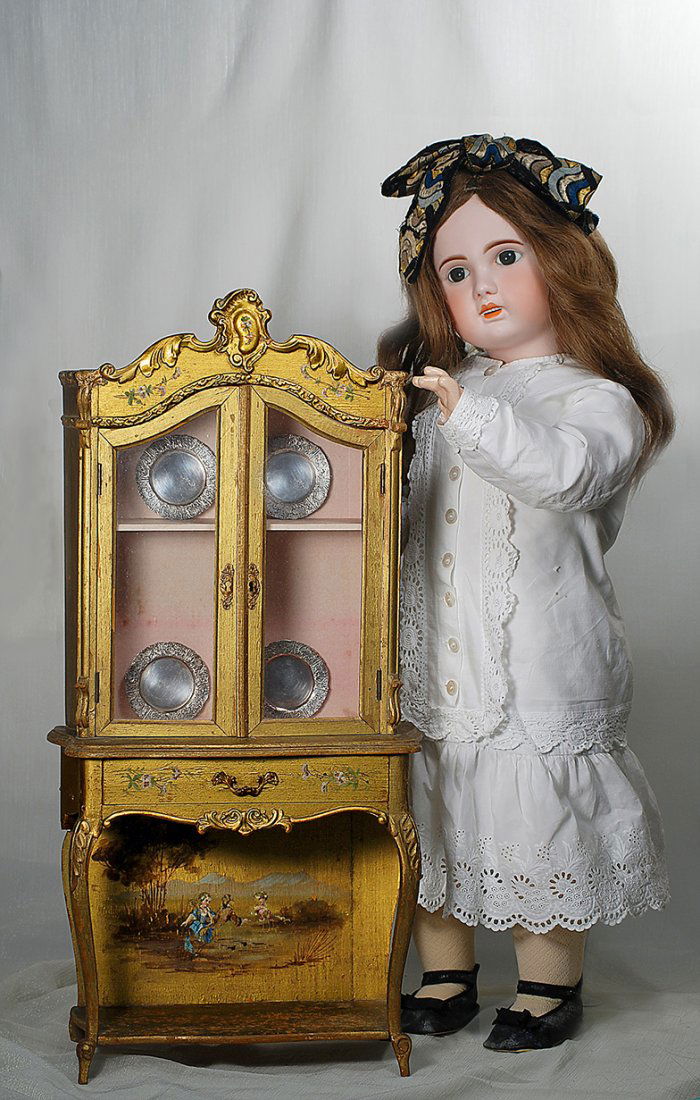 DOLL’S FRENCH WOODEN CUPBOARD WITH HANDPAINTED (1 of 2)