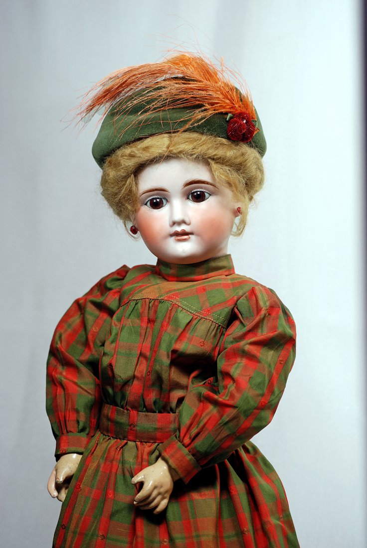 LOVELY SONNEBERG BISQUE DOLL BY MYSTERY MAKER.  Marks: (1 of 2)