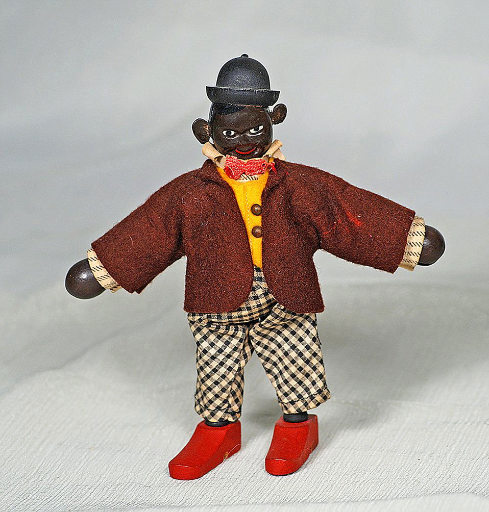 SCHOENHUT “BLACK DUDE” IN REDUCED SIZE.  6 ’. Carved (1 of 1)